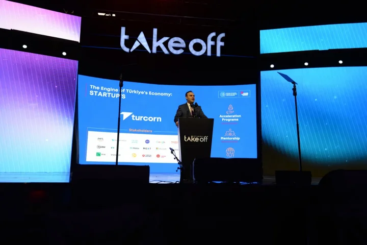 Turcorn 100 Girişimleri, Take Off Girişimcilik Zirvesi 2025’te Turcorn Lounge’da Buluştu